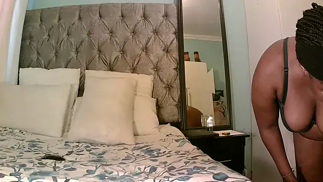 Pookie1990 online show from September 25, 2025, 10:43 am