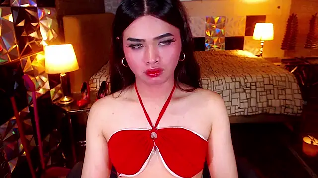 Snapshot of BigCockMaxineTS chatting on October 17, 2025, 5:59 pm BigCockMaxineTS online show from October 17, 2025, 5:59 pm