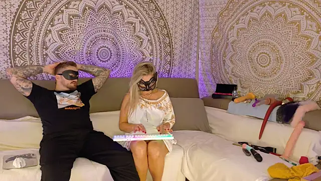 Snapshot of Jenny-Mystery-X chatting on October 12, 2025, 7:04 pm Jenny-Mystery-X online show from October 12, 2025, 7:04 pm