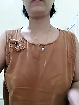 love sexy090 online show from September 17, 2025, 11:40 pm