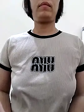 love sexy090 online show from October 30, 2025, 12:36 pm