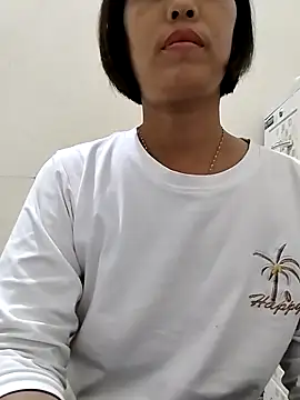 love sexy090 online show from November 12, 2025, 12:31 pm