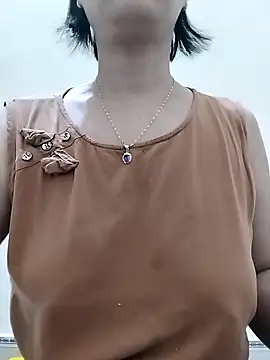 love sexy090 online show from May 13, 2026, 11:56 pm