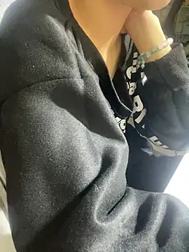 Mina048 online show from January 14, 2026, 1:37 pm