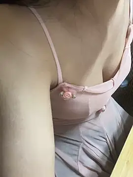 Mina048 online show from April 9, 2026, 6:19 am