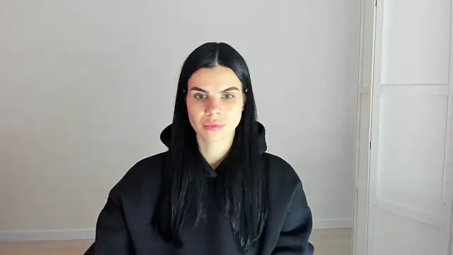 Amelisweett online show from October 10, 2025, 8:15 am