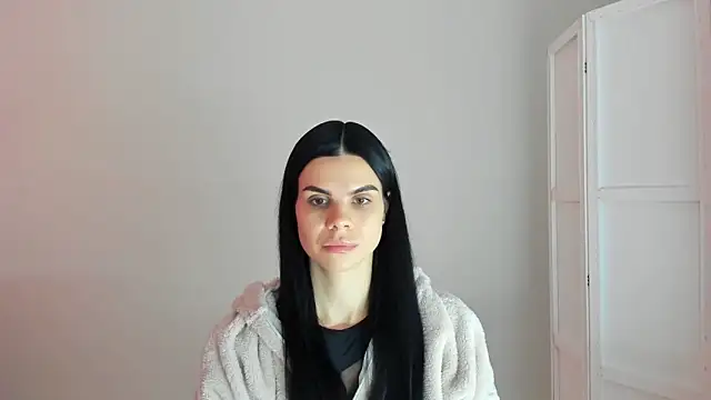 Amelisweett online show from October 31, 2025, 8:33 am