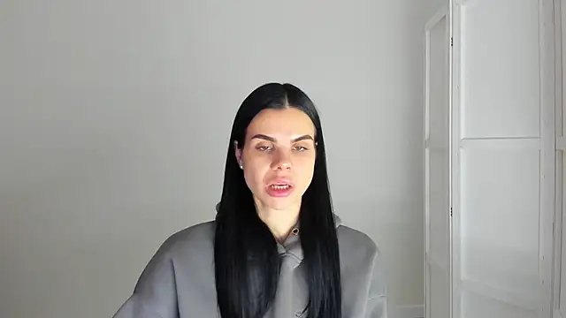 Amelisweett online show from October 19, 2025, 7:22 am