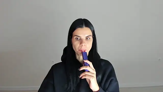 Amelisweett online show from October 3, 2025, 8:27 am