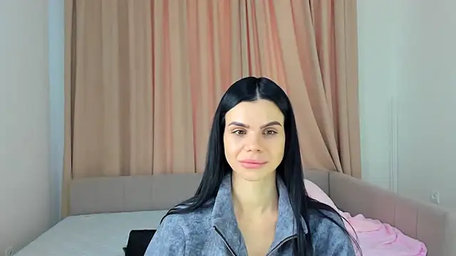 Amelisweett online show from September 26, 2025, 8:10 am