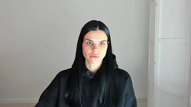 Amelisweett online show from October 12, 2025, 9:43 am