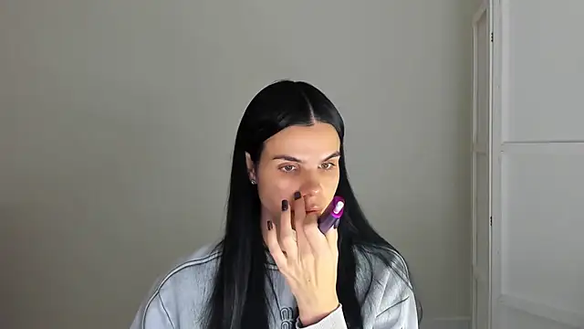 Amelisweett online show from October 4, 2025, 9:22 am