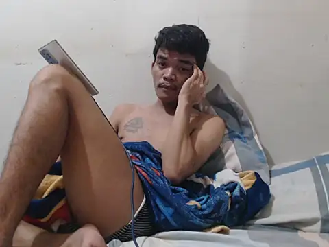 Snapshot of Natsboii chatting on February 20, 2026, 2:41 pm Natsboii online show from February 20, 2026, 2:41 pm