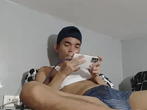 Natsboii online show from April 15, 2026, 9:59 am