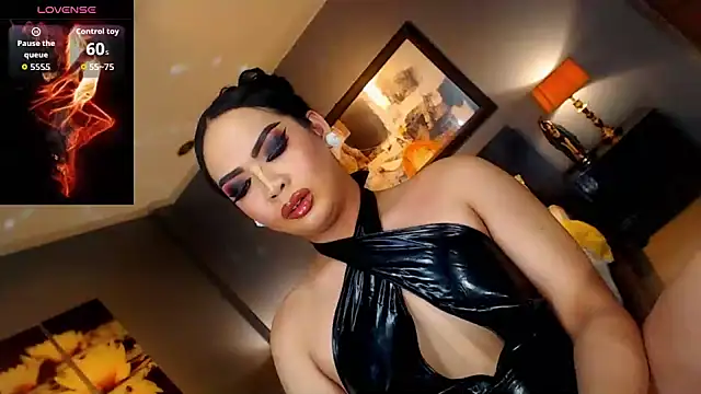 FridaHumphrey online show from April 15, 2026, 7:58 pm