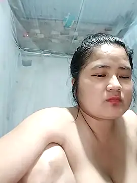 Snapshot of BigBoobs186 chatting on October 26, 2025, 11:21 am BigBoobs186 online show from October 26, 2025, 11:21 am