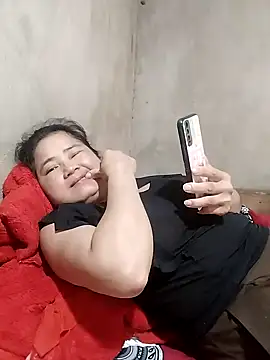 Snapshot of BigBoobs186 chatting on October 15, 2025, 1:04 am BigBoobs186 online show from October 15, 2025, 1:04 am