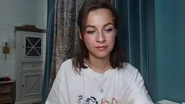 Snapshot of Wielee chatting on September 13, 2025, 6:46 am Wielee online show from September 13, 2025, 6:46 am