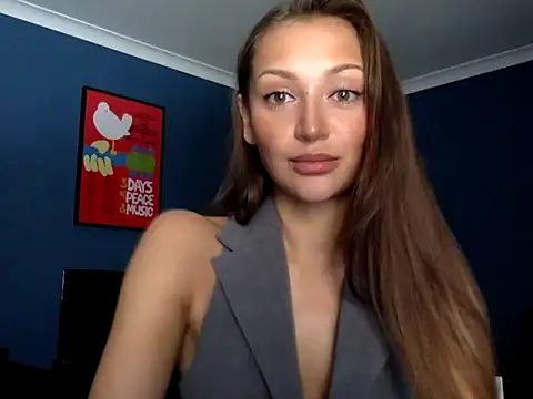 Snapshot of Sainaa1 chatting on September 13, 2025, 9:31 am Sainaa1 online show from September 13, 2025, 9:31 am