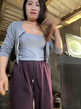 ThiHa003 online show from February 23, 2026, 5:30 am