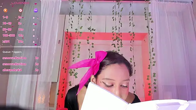 CamiGox online show from April 9, 2026, 3:41 am