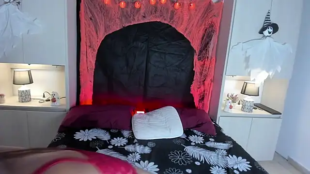 Snapshot of CamiGox chatting on October 16, 2025, 8:06 pm CamiGox online show from October 16, 2025, 8:06 pm