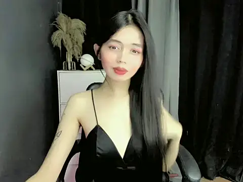 Snapshot of LexiLove chatting on November 10, 2025, 11:37 am LexiLove online show from November 10, 2025, 11:37 am