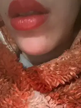 Mimisixo online show from February 8, 2026, 11:46 pm