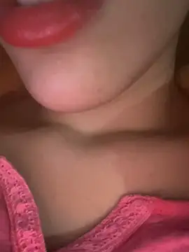 Mimisixo online show from November 21, 2025, 10:53 pm