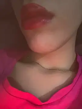 Mimisixo online show from September 27, 2025, 7:53 pm