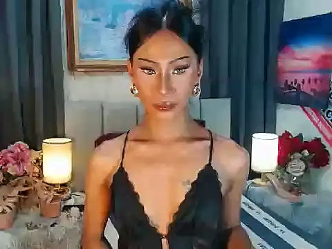 sassylatina online show from October 31, 2025, 3:52 pm