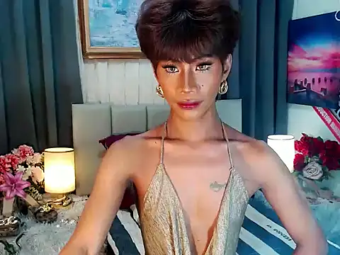 sassylatina online show from October 7, 2025, 1:56 pm