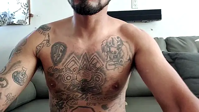 Cnutt310 online show from October 29, 2025, 6:40 pm