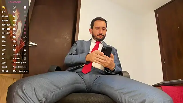 KarlBoss1 online show from September 23, 2025, 10:28 pm