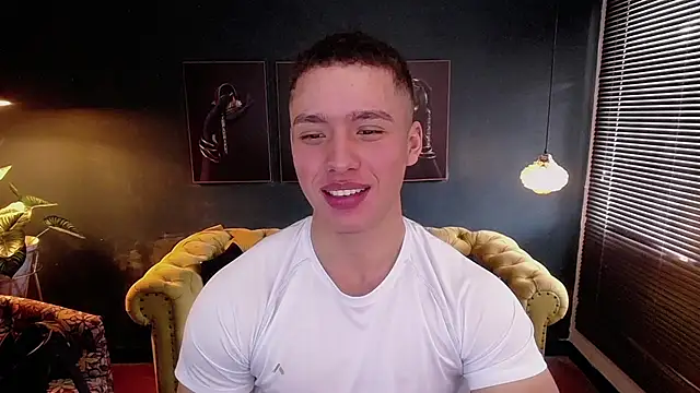 Snapshot of deivid_parker chatting on March 2, 2026, 1:29 pm deivid parker online show from March 2, 2026, 1:29 pm