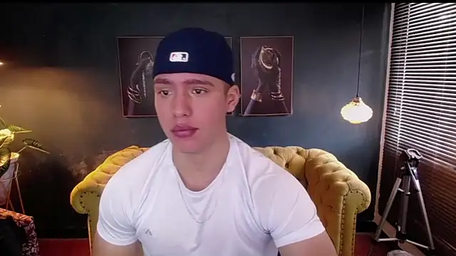 Snapshot of deivid_parker chatting on February 12, 2026, 2:06 pm deivid parker online show from February 12, 2026, 2:06 pm