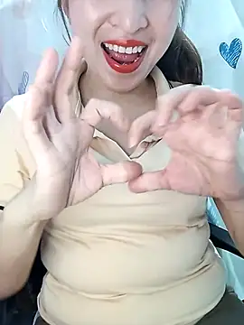 Snapshot of Ariana-Vy chatting on September 21, 2025, 11:32 pm Ariana-Vy online show from September 21, 2025, 11:32 pm