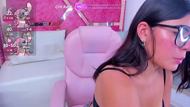 Stheisy Evans online show from September 12, 2025, 8:30 pm