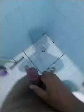 Novinhoamacoroas1002 online show from December 13, 2025, 8:37 pm