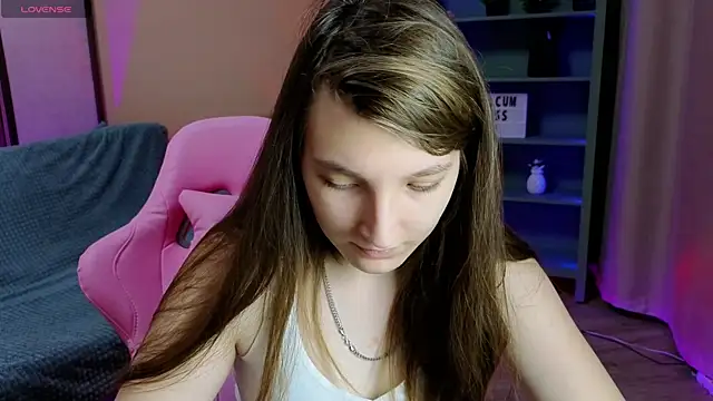 Mia Myles online show from November 25, 2025, 10:15 am