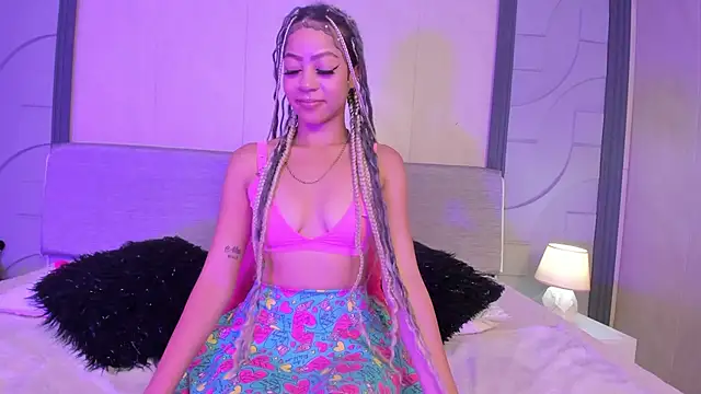 JenniferHills online show from November 1, 2025, 12:06 am