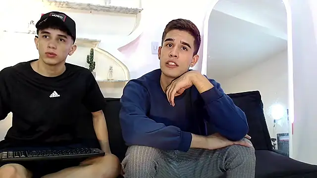 RED EMPIRE online show from October 17, 2025, 1:20 am