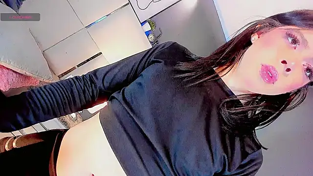 Snapshot of SabrinaAbasali chatting on November 9, 2025, 4:27 am SabrinaAbasali online show from November 9, 2025, 4:27 am