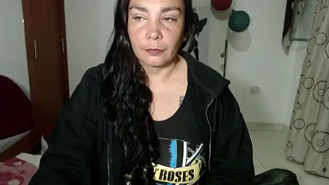 Vivian milf paint online show from September 18, 2025, 3:31 am