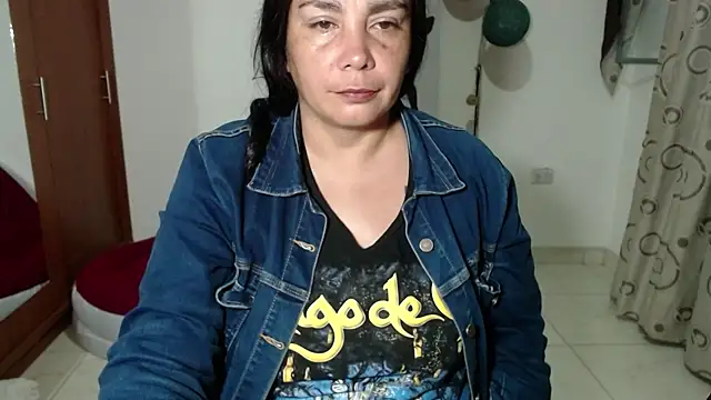 Vivian milf paint online show from September 10, 2025, 3:16 am