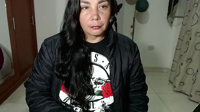 Vivian milf paint online show from October 9, 2025, 3:29 am