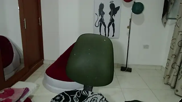 Vivian milf paint online show from September 26, 2025, 3:24 am