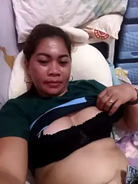 sexybitch 02 online show from April 4, 2026, 11:39 am