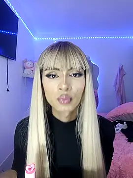 Snapshot of annie_thomson00 chatting on November 4, 2025, 12:58 am annie thomson00 online show from November 4, 2025, 12:58 am