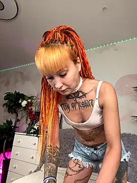 Snapshot of Lets_Fun chatting on October 8, 2025, 10:10 pm Lets Fun online show from October 8, 2025, 10:10 pm